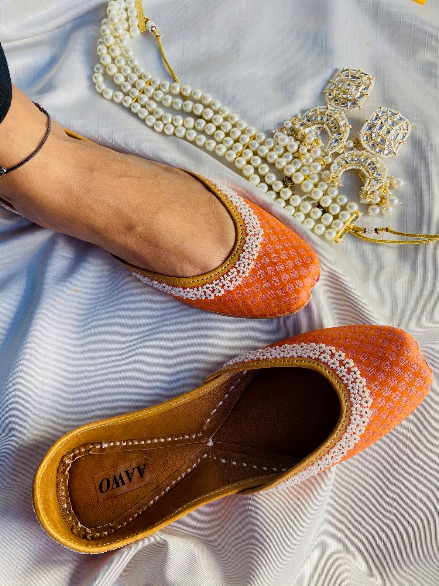 AMBER JUTTIS