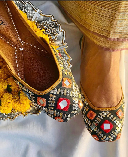 NOOR JUTTIS