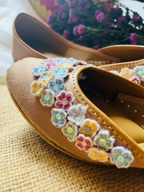 FLOWER BOMB JUTTIS