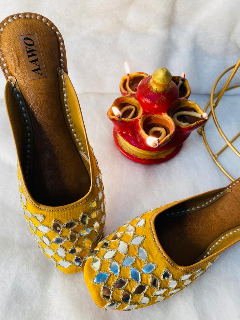 DARPAN OPEN BACK JUTTIS